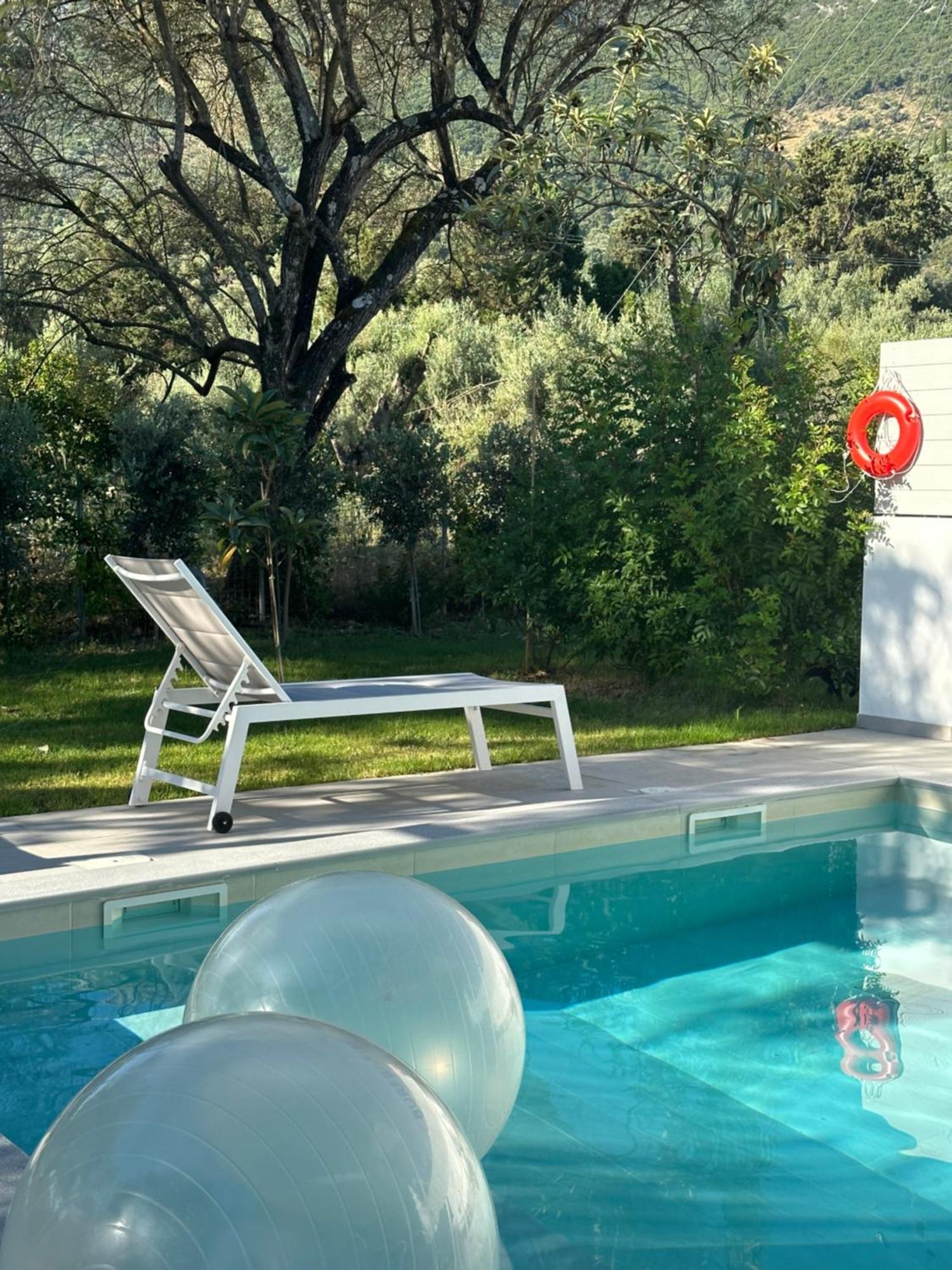 Splash Suites With Private Pools Никиана Экстерьер фото